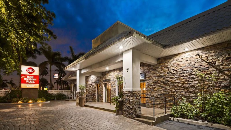 Best Western Plus Hollywood/Aventura - Event Venue in Hallandale Beach, Florida