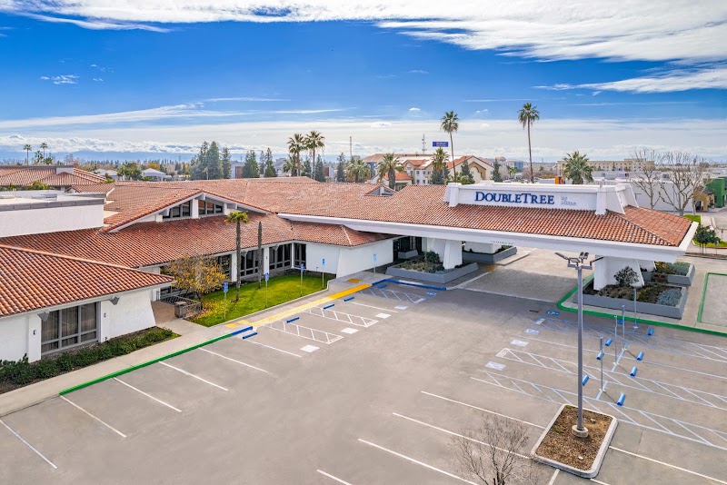 DoubleTree by Hilton Hotel Bakersfield - Event Venue in Bakersfield, California