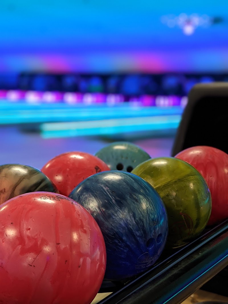 Joliet Town & Country Lanes - Event Venue in Joliet, Illinois