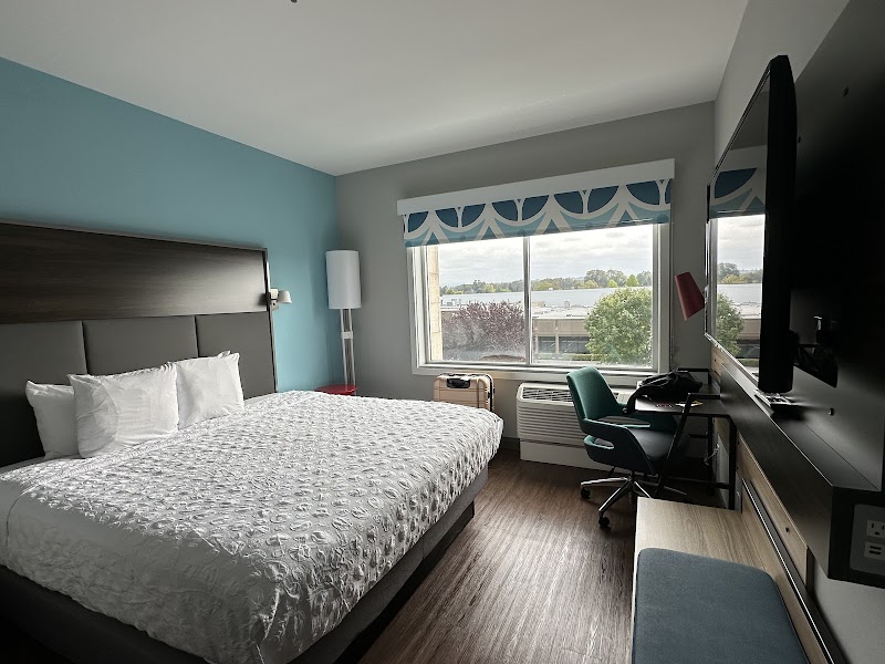 Tru by Hilton Tukwila Seattle Airport - Event Venue in Tukwila, Washington
