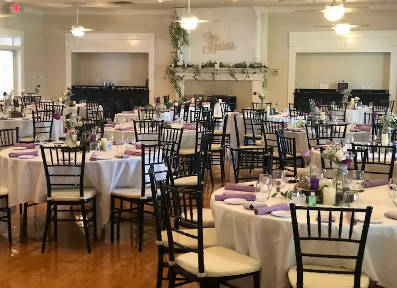 Edgewood Dining, Events, & Golf - Event Venue in Anderson, Indiana