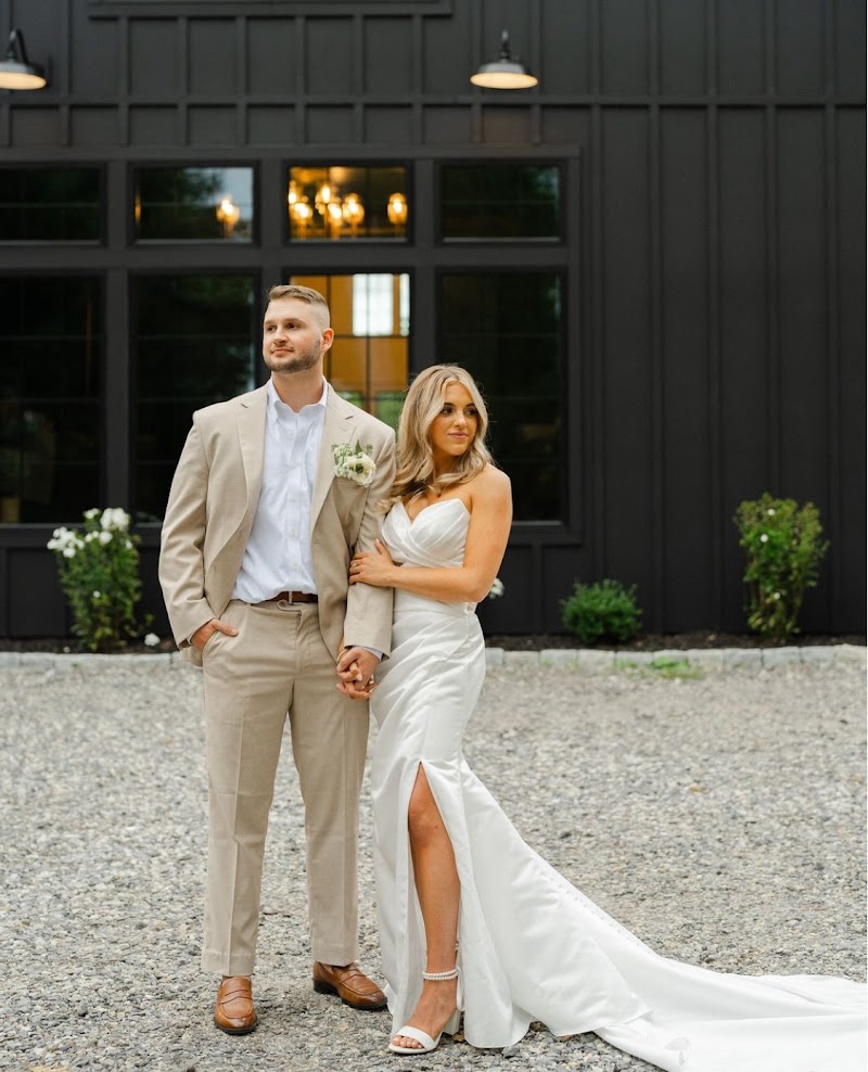 The Barn at Hatch Point - Event Venue in Bowdoinham, Maine