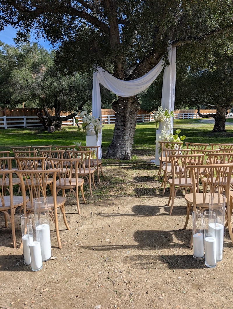 The Barn at Rancho Deluxe - Event Venue in Santa Clarita, California