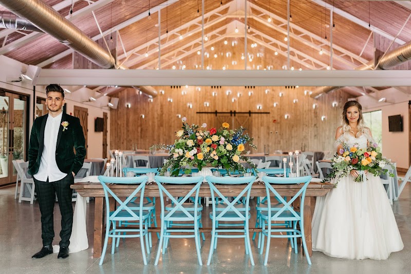 J.E. & L.E. Mabee Grange at Tulsa Botanic Garden - Event Venue in Tulsa, Oklahoma