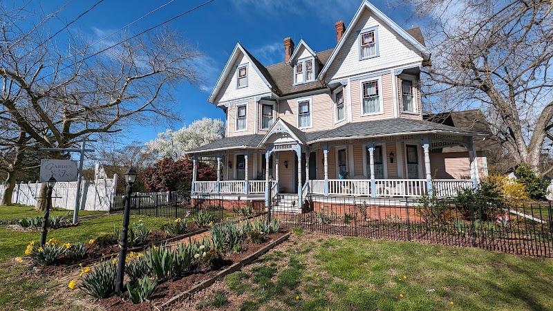 Garden and Sea Inn Bed & Breakfast - Event Venue in New Church, Virginia