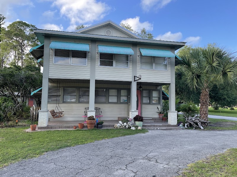 Nature Coast Inn & Cottages - Event Venue in Inglis, Florida