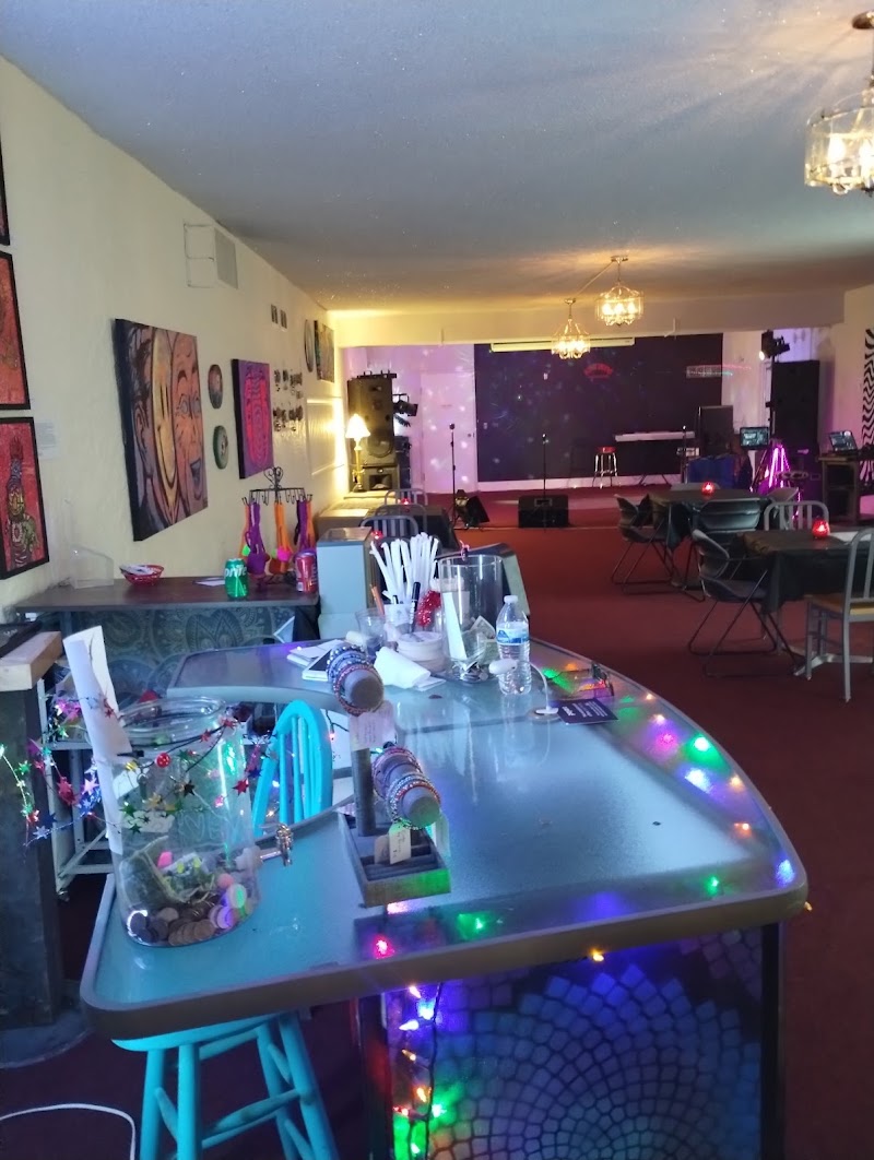 Artismo Gallery and Bistro - Event Venue in Topeka, Kansas
