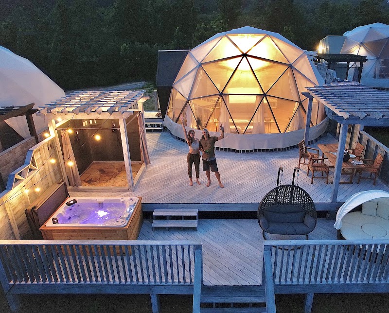 Bolt Farm Treehouse Tennessee - Event Venue in Whitwell, Tennessee