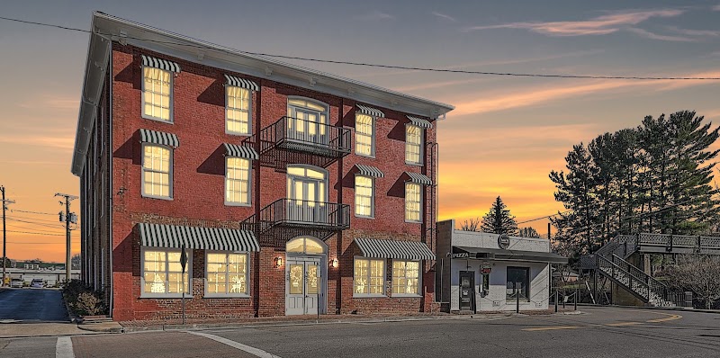 The Historic Hattie House - Event Venue in Abingdon, Virginia