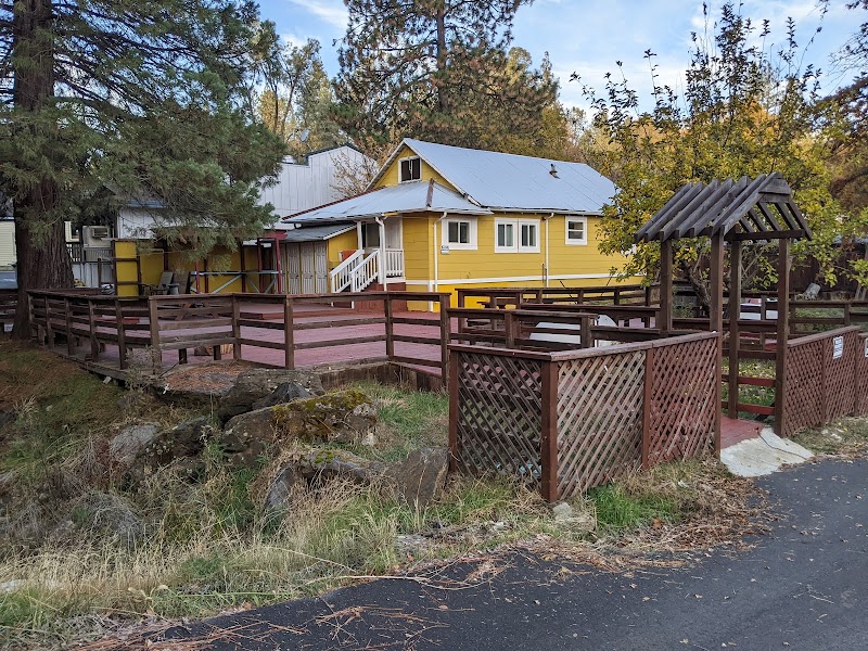 Yosemite International Hostel - Event Venue in Groveland, California