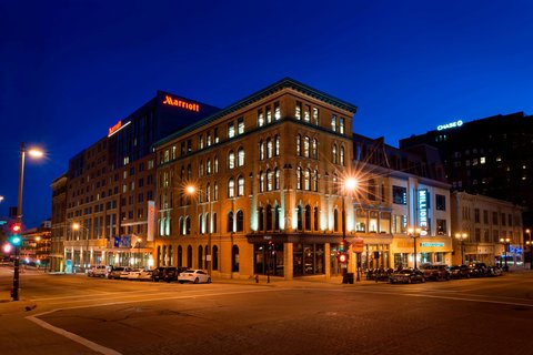 Milwaukee Marriott Downtown - Event Venue in Milwaukee, Wisconsin