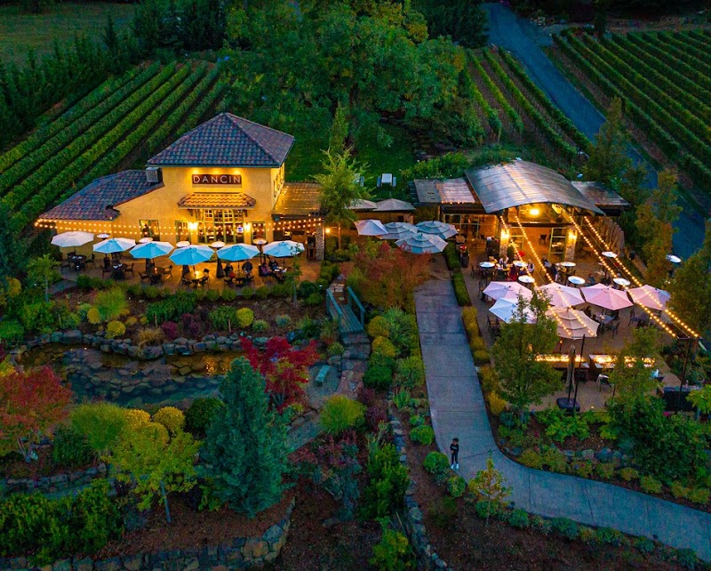 DANCIN Vineyards - Event Venue in Medford, Oregon