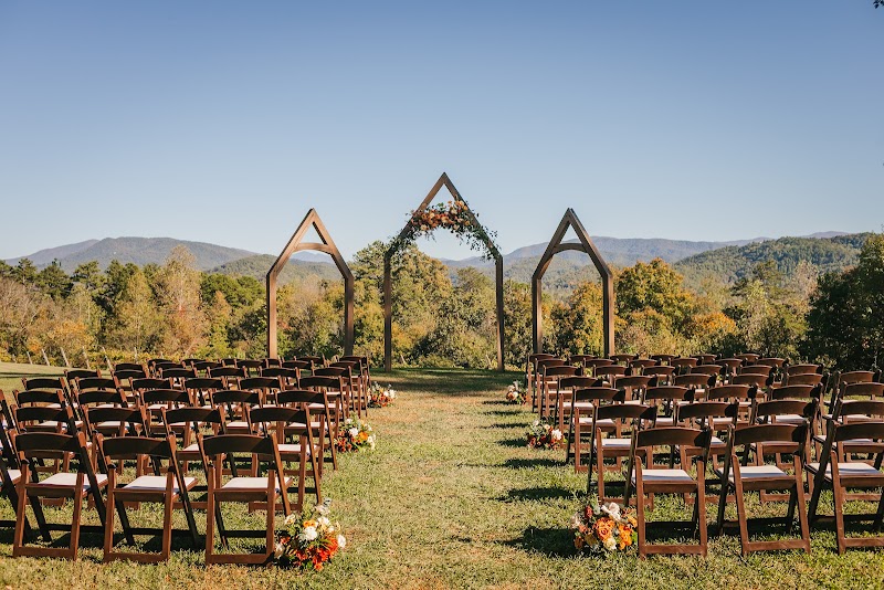 Harper's Vineyard - Event Venue in Townsend, Tennessee