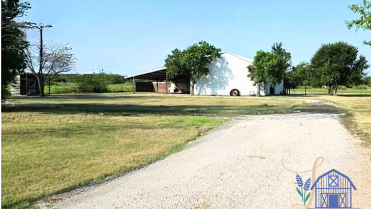 The Legacy Barn Event Hall - Event Venue in Waco, Texas