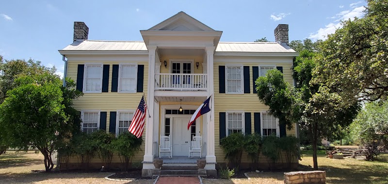 Rose Mansion Bed & Breakfast - Event Venue in Salado, Texas