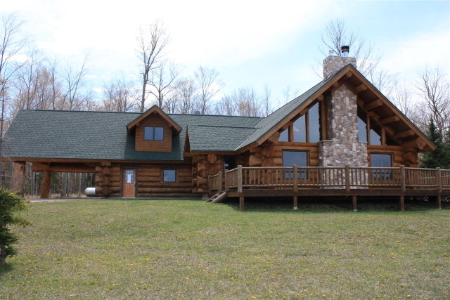 Log Retreat at Fish Creek - Event Venue in Fish Creek, Wisconsin