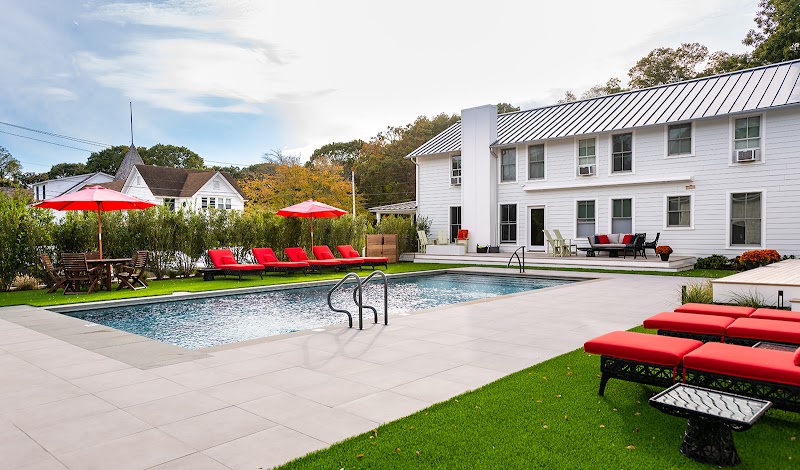 Seven - Resort Style Inn near Beach & Golf, Restaurants - Event Venue in Shelter Island Heights, New York