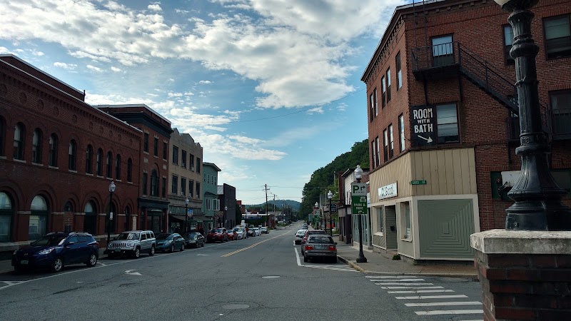 Hotel Coolidge - Event Venue in Hartford, Vermont