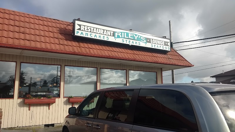 Riley's Restaurant & Lounge - Event Venue in Seaside, Oregon