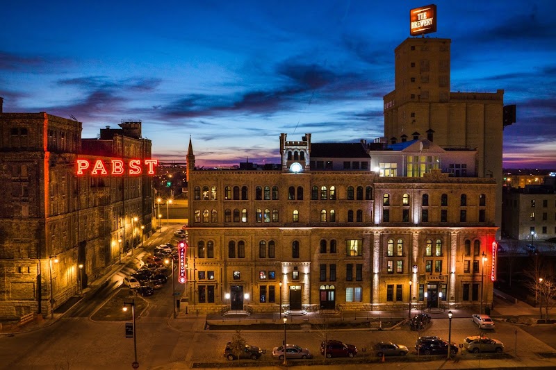 Brewhouse Inn & Suites - Event Venue in Milwaukee, Wisconsin