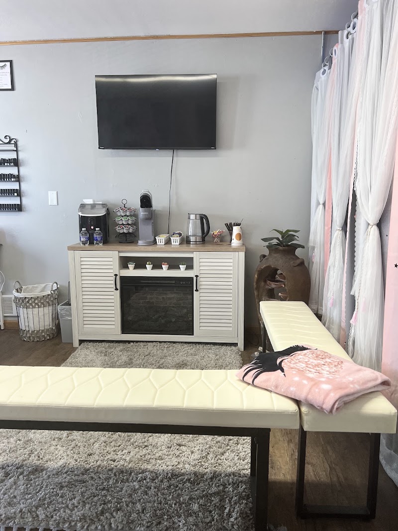 Kindred Spirit Beauty Bar - Event Venue in Saratoga, Wyoming