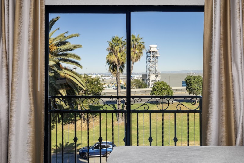 Embassy Suites by Hilton Los Angeles International Airport South - Event Venue in El Segundo, California