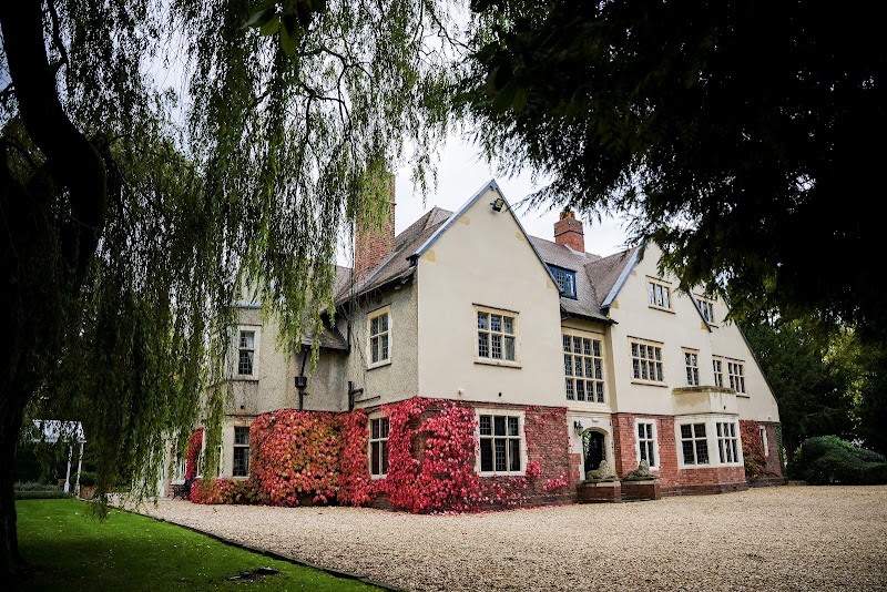 Plum Park Manor - Event Venue in Towcester, West Northamptonshire