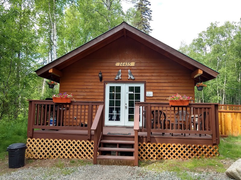 Talkeetna Wolf Den Cabin - Event Venue in Talkeetna, Alaska
