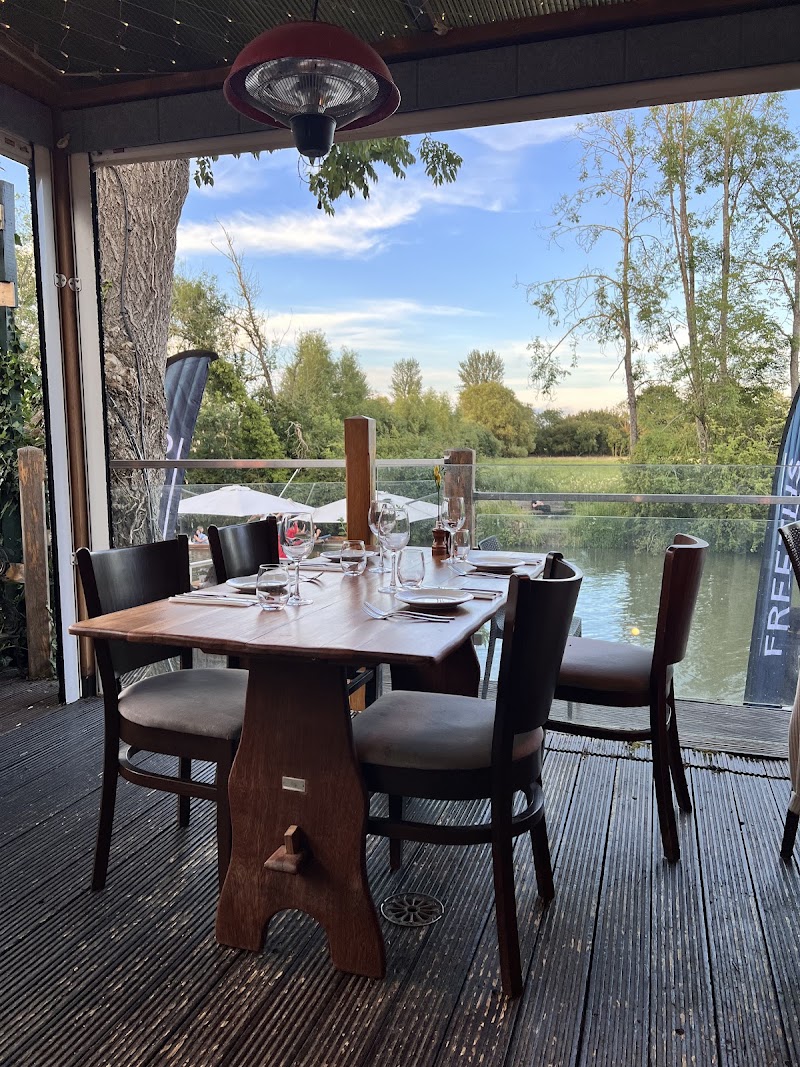 Cherwell Boathouse Restaurant - Event Venue in Oxford, Oxfordshire