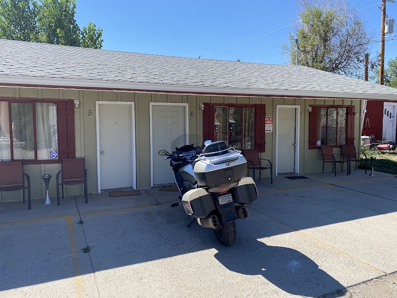 Roundtop Mountain Vista - Cabins and Motel - Event Venue in Thermopolis, Wyoming