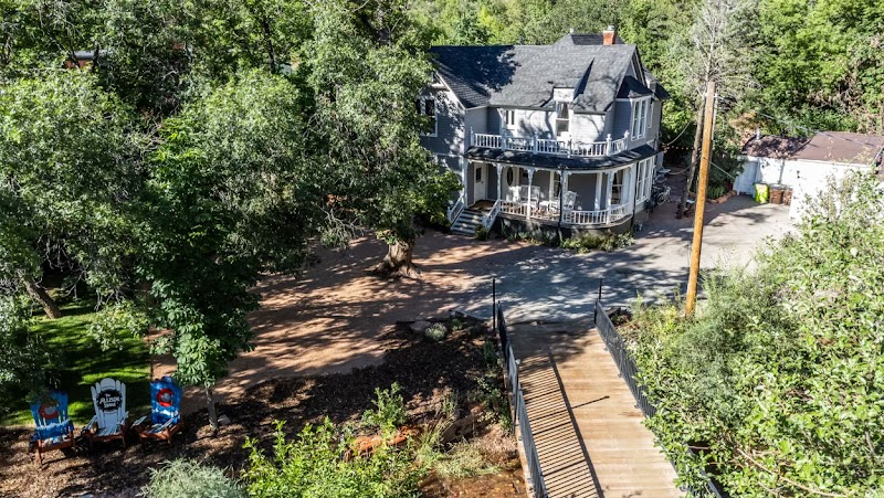 The Allison House - Event Venue in Manitou Springs, Colorado