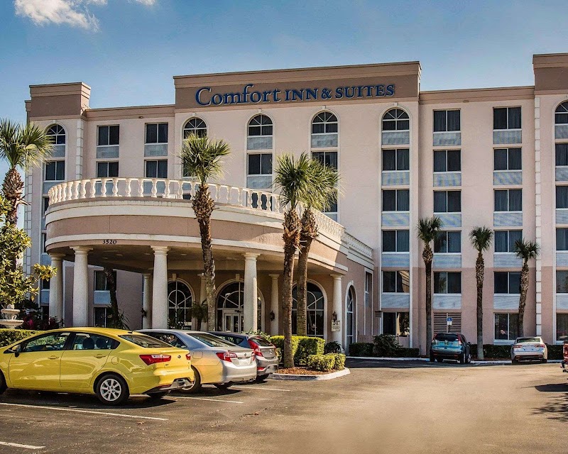Comfort Inn & Suites Lakeland North I-4 - Event Venue in Lakeland, Florida