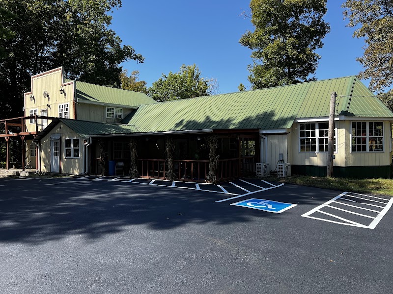 Cedar Lake Lodge - Event Venue in Mt. Juliet, Tennessee
