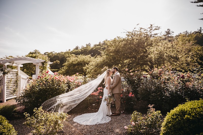 The Gardens at Uncanoonuc Mountain - Event Venue in Goffstown, New Hampshire