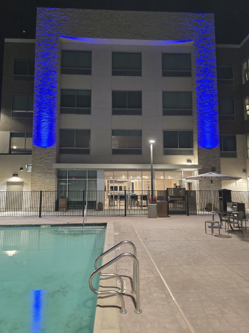 Holiday Inn Express & Suites Fresno Airport, an IHG Hotel - Event Venue in Fresno, California