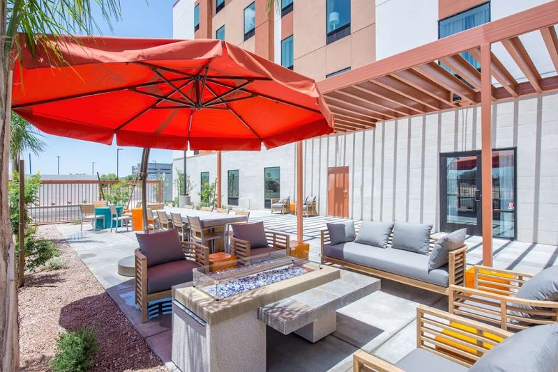 Hampton Inn & Suites Phoenix East Mesa - Event Venue in Gilbert, Arizona