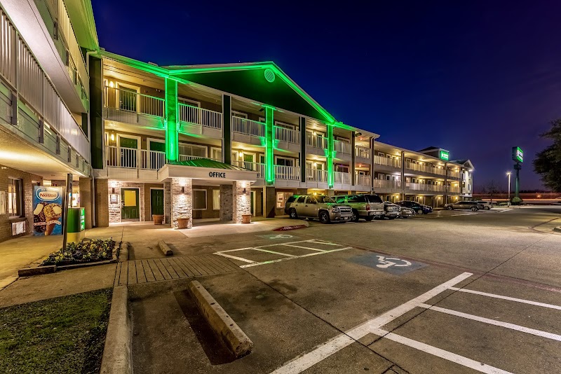 HomeTowne Studios Dallas - Mesquite - Event Venue in Mesquite, Texas