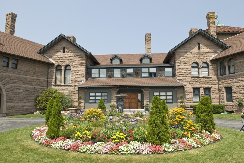 OceanCliff Hotel - Event Venue in Newport, Rhode Island