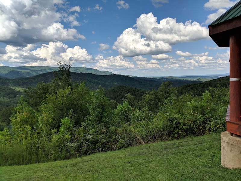 The Lodge at Brothers Cove - Event Venue in Sevierville, Tennessee