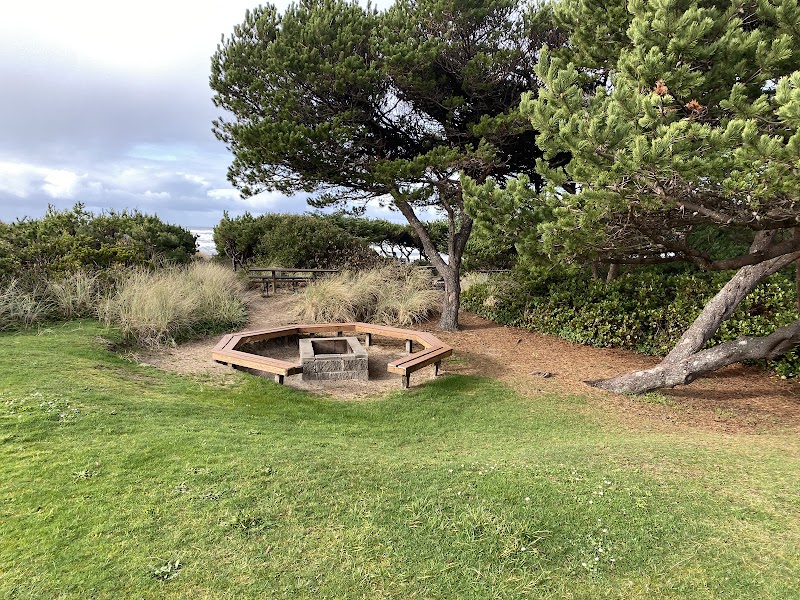 Harbor Villa Retreat Center - Event Venue in Rockaway Beach, Oregon