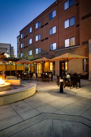 Courtyard By Marriott - Event Venue in East Point, Georgia