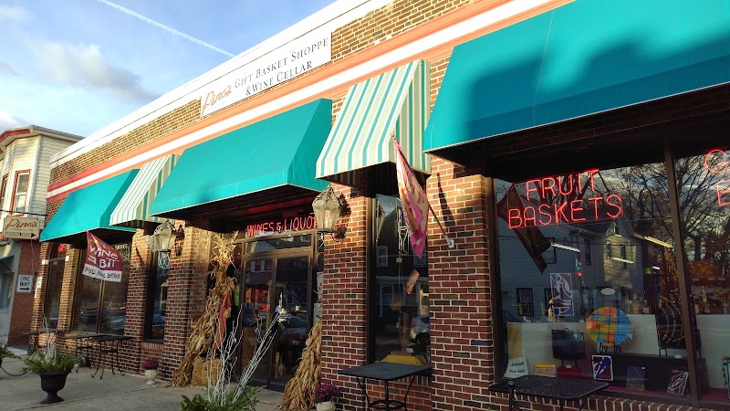 Pino's Gift Basket Shoppe and Wine Cellar - Event Venue in Highland Park, New Jersey