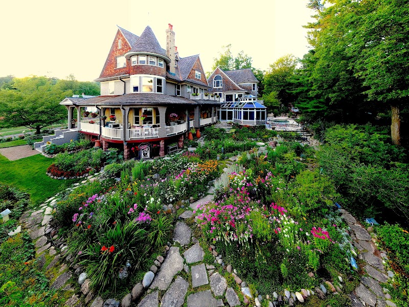 Queen's View Bayfield - Event Venue in Bayfield, Wisconsin