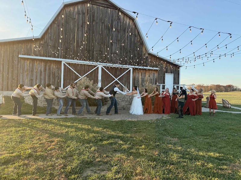 The Barn at Lone Eagle Landing - Event Venue in Ste. Genevieve, Missouri