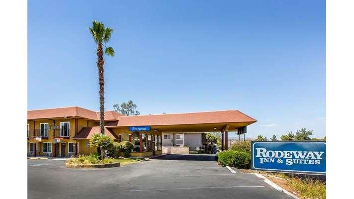 Rodeway Inn & Suites Canyon Lake-Menifee West - Event Venue in Canyon Lake, California