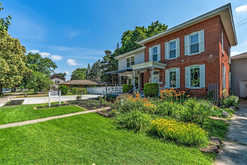 Holland Farmhouse Inn B&B - Event Venue in Holland, Michigan