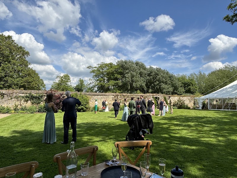 The Medley Walled Garden - Event Venue in Oxford, Oxfordshire