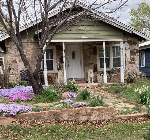 Elm Rock Cottage - Event Venue in Medicine Park, Oklahoma