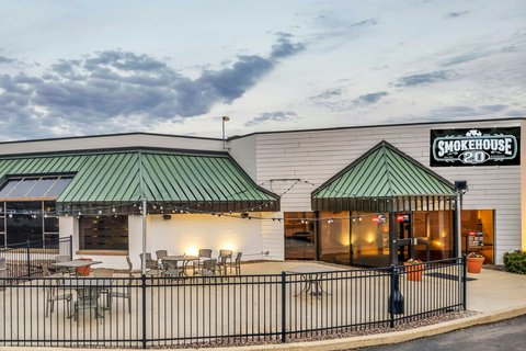 Delta Hotels Mount Pleasant - Event Venue in Mount Pleasant, Wisconsin