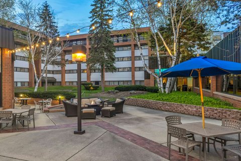 Delta Hotels Mount Pleasant - Event Venue in Mount Pleasant, Wisconsin
